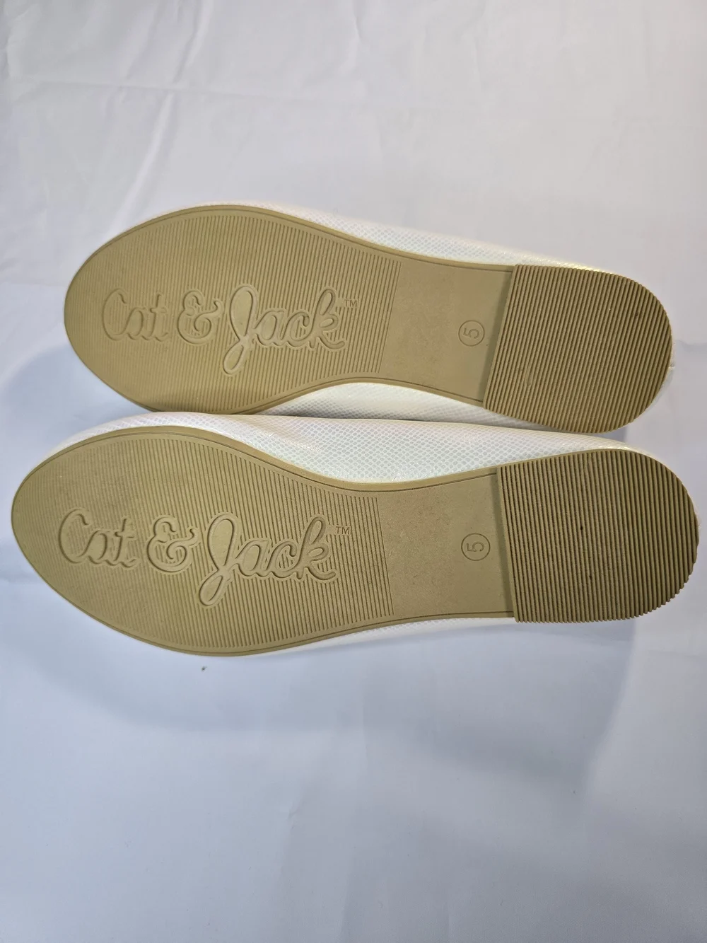 Cat & Jack Girls White Ballet Flats with Bow Trim